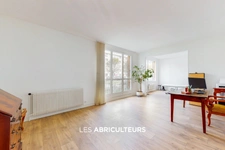 PLAISIR<span></span>APPARTEMENT<span></span>3 PIECES<span></span>2 CHAMBRES<span></span>78 M²<span></span>210 000