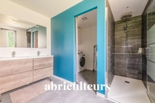 LA MEMBROLLE SUR CHOISILLE / TOURS<span></span>MAISON OSSATURE BOIS AVEC PISCINE<span></span>6 PIECES<span></span>4 CHAMBRES<span></span>1 BUREAU<span></span>170 M2<span></span>700.000 €