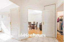CHOISY LE ROI - APPARTEMENT AVEC BALCON ET PARKING BOX - 3 PIECES - 2 CHAMBRE - 59M2 - 190.000€