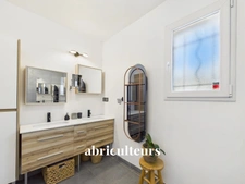 Superbe Villa Familiale de Plain-Pied<span></span>5 Pièces<span></span>139 m²<span></span>Piscine Chauffée -Terrain 1083 m²