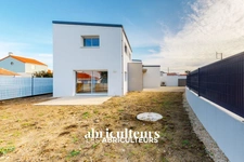 Maison - 105 m2 - terrain de 328 m2 - Saint Hilaire de Riez