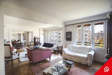 Appartement à vendre<span></span>5 pièces<span></span>2 à 3 chambres<span></span>103 m²<span></span>Paris 16 ème / Boulevard Murat<span></span>1 140 000 euros