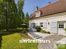 SENLIS - MAISON - 5 PIÈCES - 4 CHAMBRES - 151 M2 - 645.000 €