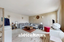 NIORT / QUARTIER CENTRE OUEST<span></span>MAISON<span></span>3 PIECES<span></span>1 CHAMBRE<span></span>67 M²<span></span>140 000 EUROS