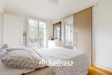 Appartement 4 pièces - 2 chambres - 69 m² - Paris 18