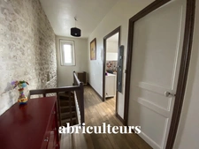 CHATEAU-LANDON<span></span>MAISON ET DEPENDANCE<span></span>5 PIÈCES <span></span>4 CHAMBRES<span></span>65 et 52 M2<span></span>192.500 €