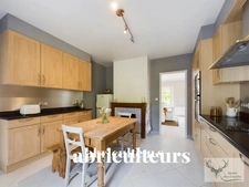 SENLIS - MAISON - 5 PIÈCES - 4 CHAMBRES - 151 M2 - 645.000 €