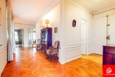Appartement - 5 pièces - 3 chambres - 140 m² - Paris 16ème : Quartier Auteuil