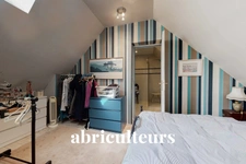 VILLEMOUTIERS / PROCHE MONTARGIS<span></span>MAISON LONGERE RENOVEE<span></span>8 PIECES<span></span>5 CHAMBRES<span></span>360 M2<span></span>375.000 €