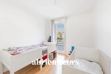 CHOISY LE ROI - APPARTEMENT AVEC BALCON ET PARKING BOX - 3 PIECES - 2 CHAMBRE - 59M2 - 190.000€