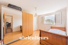 SAINTE GENEVIEVE DES BOIS<span></span>MAISON<span></span>7 PIECES<span></span>5 CHAMBRES<span></span>170 M²<span></span>490.000 €