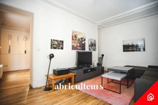Appartement- 2 pièces - 1 chambre - Paris 9ème