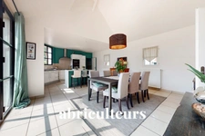 VILLEMOUTIERS / PROCHE MONTARGIS<span></span>MAISON LONGERE RENOVEE<span></span>8 PIECES<span></span>5 CHAMBRES<span></span>360 M2<span></span>375.000 €