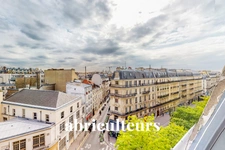 PARIS 3ÈME / ARTS ET METIERS<span></span>APPARTEMENT<span></span>2 PIÈCES<span></span>1 CHAMBRE<span></span>46 M²<span></span>495.000 €