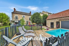 MONTARGIS / CENTRE VILLE - MAISON - 9 PIECES - 7 CHAMBRES - 240 M2 - 495.000 €