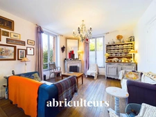 MONTARGIS CENTRE<span></span>MAISON<span></span>8 PIECES<span></span>5/6 CHAMBRES<span></span>210 M2<span></span>309000 €