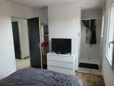 Maison récente de 2019, 3Chambres, un bureau. Sans frais d'aménagement.