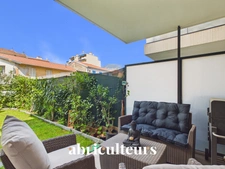 Superbe T2 de 47 m² avec plus de 100 m² d'extérieur vendu dans le quartier du Bas Borrigo à Menton (06500)