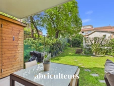 Superbe T2 de 47 m² avec plus de 100 m² d'extérieur vendu dans le quartier du Bas Borrigo à Menton (06500)
