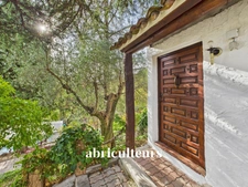 Propriété d'artistes au cœur de 2 ha de verdure - Cantaron