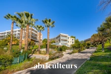 Nice Corniche Fleurie - Appartement de standing avec vue mer panoramique