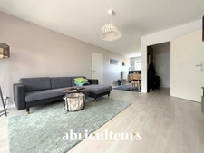 Élégance et Emplacement Premium : Superbe T3 Contemporain avec Box - Quartier Grand Large, Dunkerque