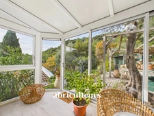 Propriété d'artistes au cœur de 2 ha de verdure - Cantaron