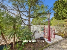 Propriété d'artistes au cœur de 2 ha de verdure - Cantaron