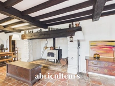 Cantaron<span></span>Propriété d'artistes à fort potentiel au cœur de 1,4 ha de verdure