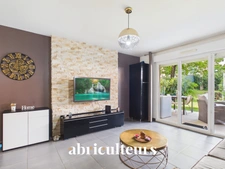 Superbe T2 de 47 m² avec plus de 100 m² d'extérieur vendu dans le quartier du Bas Borrigo à Menton (06500)