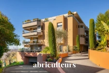Nice Corniche Fleurie - Appartement de standing avec vue mer panoramique