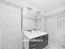 Propriété d'artistes au cœur de 2 ha de verdure - Cantaron