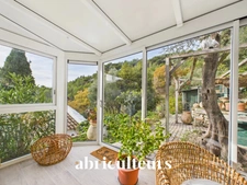 Propriété d'artistes au cœur de 2 ha de verdure - Cantaron