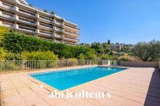 Nice Corniche Fleurie - Appartement de standing avec vue mer panoramique