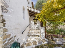 Propriété d'artistes au cœur de 2 ha de verdure - Cantaron