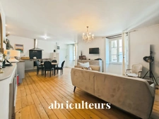 Superbe appartement rénové de 3 pièces au cœur du centre historique, à deux pas du port de Vannes
