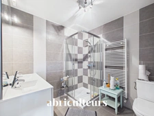 Villa d’exception à 80 m de la Grande Plage – 205 m² – 8 chambres – Jardin paysager, terrasse et grand garage – Carnac Plage
