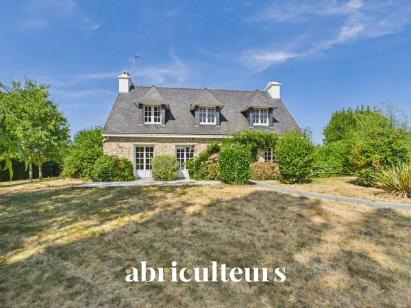 Maison familiale d’environ 160 m² au nord de Vannes (Le Teninio) 56000