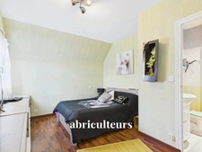 À Erdeven, contemporaine spacieuse et lumineuse, à 10 min des plages – Calme, vie familiale et prestations de qualité