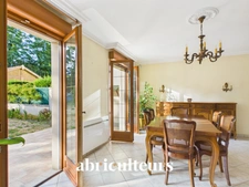 Maison familiale avec terrasse et jardin<span></span>Versailles Porchefontaine<span></span>107m², 3 chambres