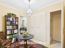 Versailles<span></span>Clagny-Glatigny<span></span>Appartement 3 pièces<span></span>67 m²<span></span>balcon, cave + parking