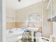Versailles<span></span>Clagny-Glatigny<span></span>Appartement 3 pièces<span></span>67 m²<span></span>balcon, cave + parking