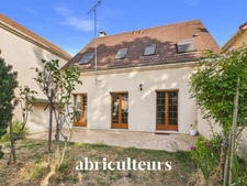 Maison familiale avec terrasse et jardin<span></span>Versailles Porchefontaine<span></span>107m², 3 chambres