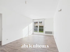 Appartement T2 entièrement rénové avec Jardin Privatif - Résidence de Standing à Survilliers (95)