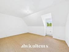 Maison  spacieuse -  150 m² - 5 pièces  - 4 chambres - Avilly St Léonard