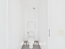 Appartement T2 rénové de caractère, terrasse & jardin – Résidence de standing à Survilliers