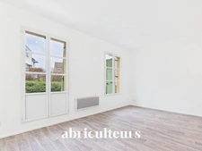 T3 avec Jardin, Terrasse et Jolie Vue sur le Pigeonnier – Résidence de Standing à Survilliers