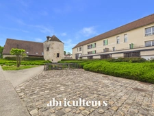 Appartement T3  en rez-de-chaussée avec Jardin plein sud et Pigeonnier de Charme