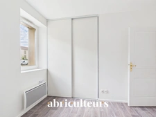 Appartement T2 rénové de caractère, terrasse & jardin – Résidence de standing à Survilliers