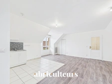 T2 de charme sous les combles<span></span>Calme, spacieux et lumineux